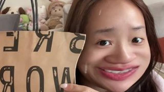 幸福生活就是躺着看短剧嘿嘿