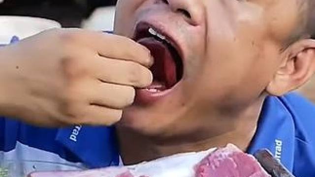 这牛肉颜色好漂亮 #美食  #泰国美食 #美食 #户外美食 #内容启发搜索