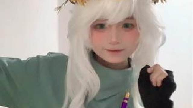 都喜欢冷脸萌 那我这种热脸贱怎么办