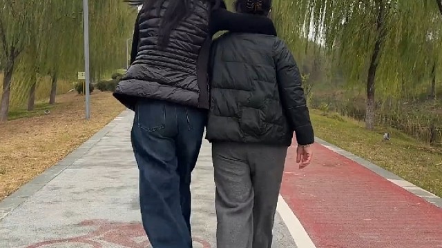 和谐的婆媳！儿媳妇儿和婆婆处成了闺蜜！