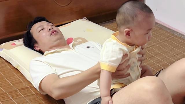 怎么还放屁了呀