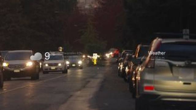 “我们总以为来日方长，却忘了世事无常。”#车拍 #电影感 #氛围感