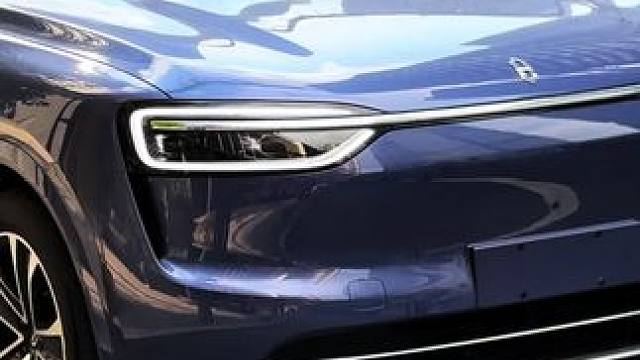 杭州万象城首拍问界新M7，看着比M8好看一点#问界m7 #问界m8 #汽车摄影