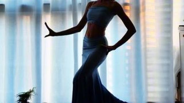 有金光洒进屋里的时候 