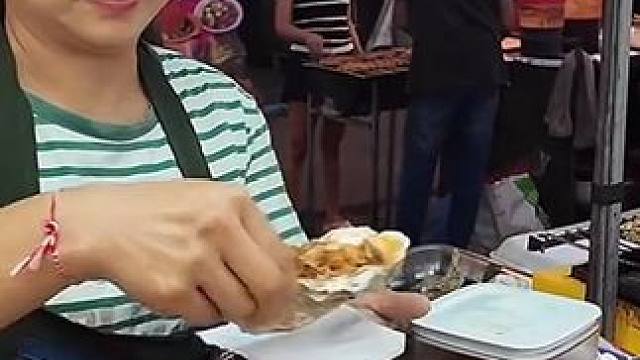 三万泰铢逛美食夜市 #美食  #泰国美食 #美食 #户外美食 #内容启发搜索