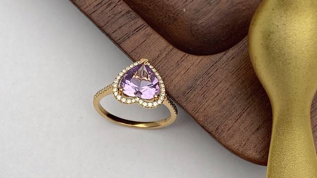 掏空积蓄买相机？回血操作我懂了！