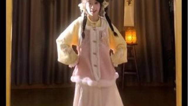 跳上了寻灯游！可以跟我一起去灯会嘛！？ #古典舞 #国风古韵 #潮流舞蹈大赛 #舞蹈日常