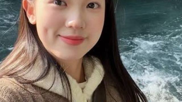 济南是北方的烟雨江南
#vlog#清照泉城明水古城 #在泉城get秋冬狐系穿搭