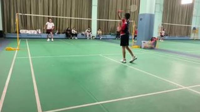 #羽毛球 #新疆昌吉  打羽毛球的少年