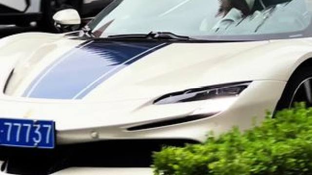 卡点20秒，20辆车，不同车型，这就是杭州万象城