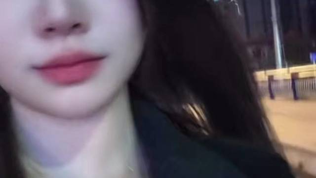 夜晚的孤单有些冷