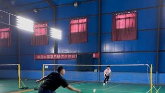 正手接杀卸力挡网教学 #羽毛球教学 #羽毛球精彩片段 #羽毛球集训