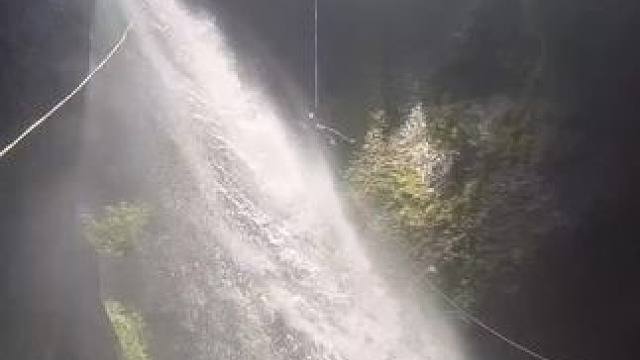 溪降需要专业训练和专业领队带领！