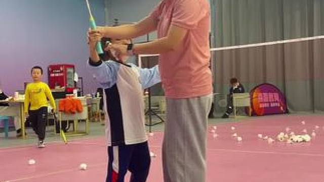 训练不光是练身体，更是在磨练意志。当你能克服“想休息”的惰性，能忍受“再加一组”的疲惫时，你其实是在