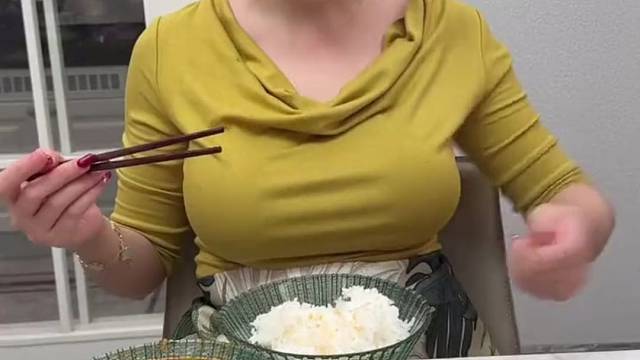 嫂子身材挺好的