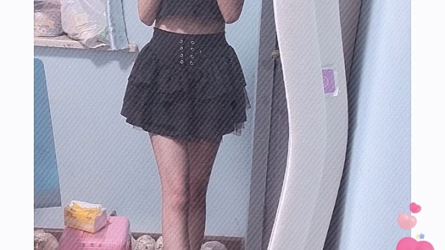 爱别人超过自己就会遭到报应自以为大的付出其实只能感动自己在他眼里你既好骗倒贴又天真。