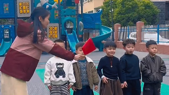 小朋友理解的对着呢[捂脸]