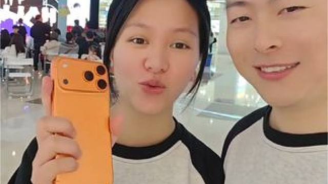 今天护法生日，准备个惊喜#狗头军师狗头护法 #6号乖崽 #生日快乐 #情侣