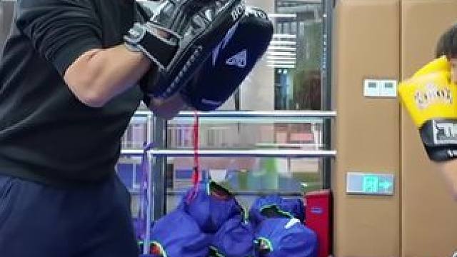 打深井 出甘泉 勤苦练 出硬功