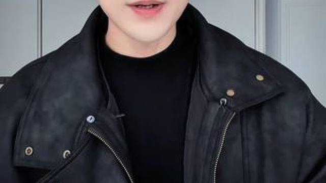 看起来基础 穿起来不基础的一件羽绒服 #羽绒服基础搭配就不基础 #羽绒服外套 #羽绒服穿搭