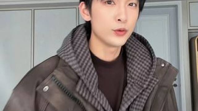 发明套装穿搭的真是个人才 #卫衣套装 #套装穿搭 #男生穿搭