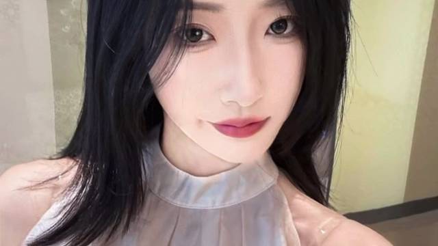 你这么漂亮不要总是悲伤