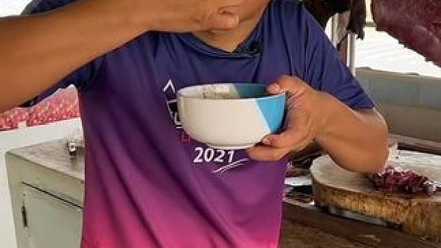 现切先吃 #美食 #泰国美食 #户外美食 #美食 #内容启发搜索