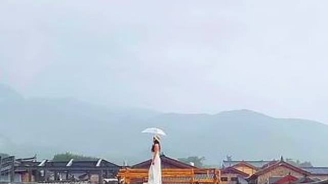 在云南，住进雪山脚下的纳西风情里