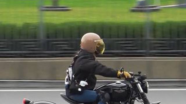 2025.10.26南门 第一期 舒爽的秋日晴天，让人在周一都的心情好起来了！快来看看摩友们都骑什么