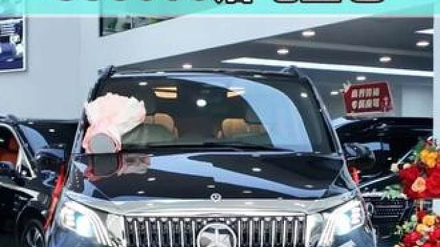 338000奔驰威霆商务车，空间大，内饰豪华，外观霸气