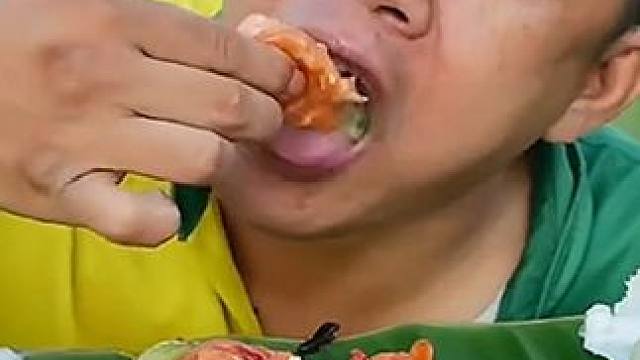 新鲜蔬菜酸辣凉拌️刺身三文鱼