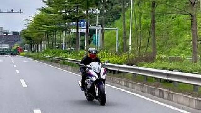 可惜你不在淡水，不然我高低带你去路边喝杯柠檬茶