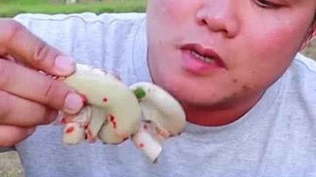 剁椒️凉拌大猪花肠