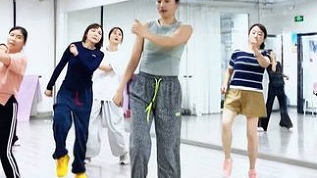 喜欢的歌，单曲循环，脚下的路，大步向前