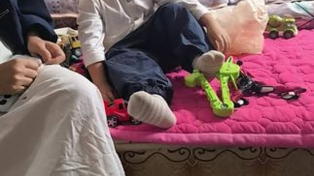 越来越多男性主动选择不婚，背后原因值得深思 近五年结婚人数持续下滑至数十年最低点，这并非仅因3400