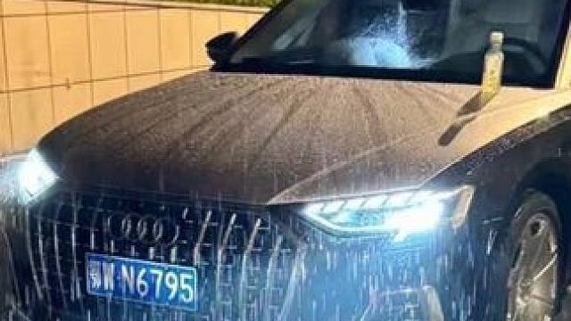 因为感受到幸福所以喜欢记录生活 十年后的手机和相机也拍得不到现在你最最最生活闪亮时的你，因为热爱所以