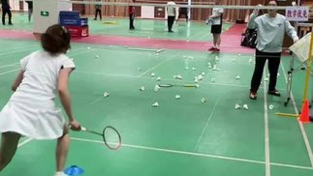 羽毛球 健将私教课，每节课都是干货，这应该是新疆目前能请来了的最高规格的教练，