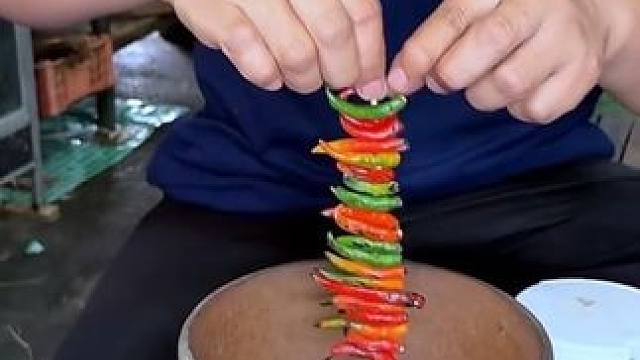 家常️烧椒鱼肉碎和蔬菜很配