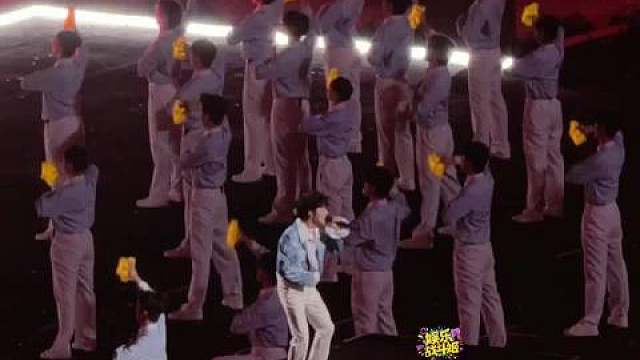 在鸟巢听周深唱《有我》爽爆了超有穿透力​​​