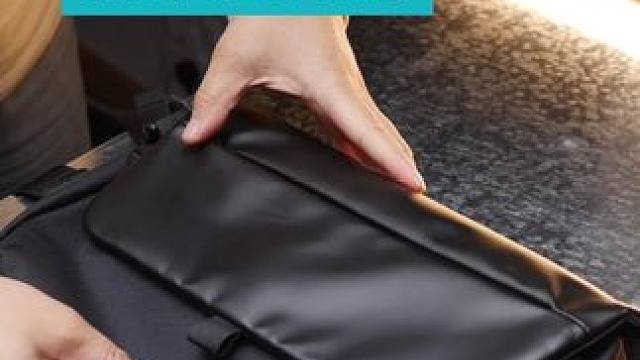 颜值高还挺能装的斜挎包