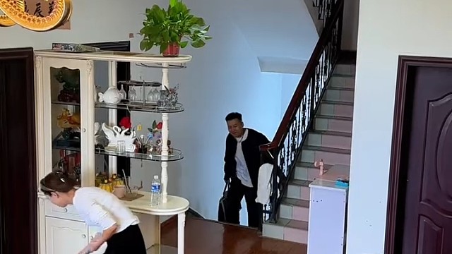 这衣服就是给他老婆买的[捂脸]