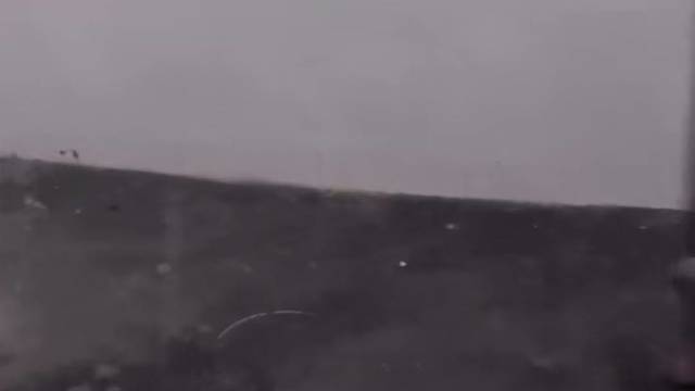 双角出征 寸草不生