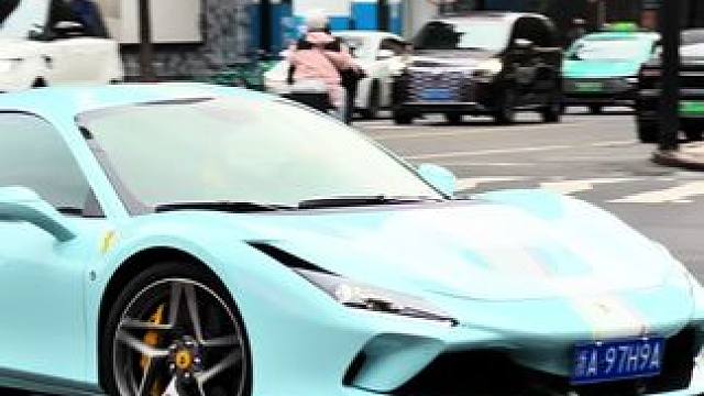 杭州万象城汽车街拍：保时捷GT3rs，法拉利488，奥迪霍希，法拉利296，宝马M3