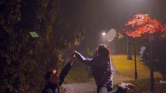 祝我们天天开心幸福