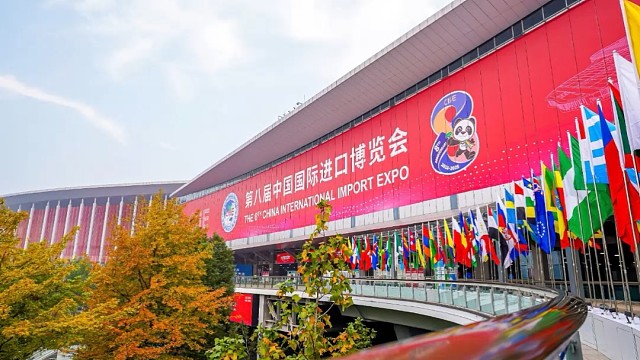 在进博会，用味蕾环游世界。
#中国国际进口博览会#CIIE#上海