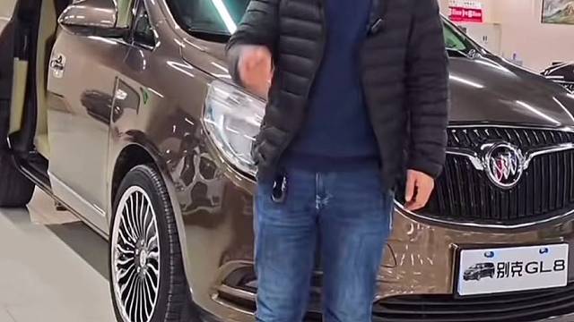 一年一万来公里数的别克GL825s