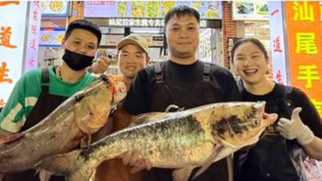 在汕尾街头钓鱼交换生腌，嘎嘎好吃，这边的鱼也嘎嘎好钓...