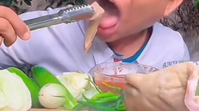 剁椒辣酱️水煮大猪肚