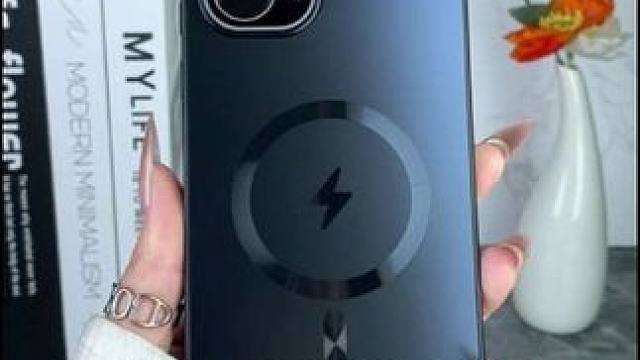 一加Ace6高档磁吸手机壳，抗污不沾指纹不发黄，带高清镜头膜