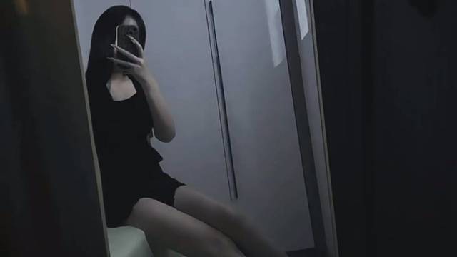 你摸摸我的衣服 是不是做你宝宝的料